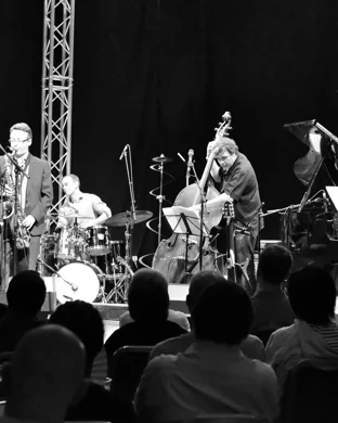 Davina and The Vagabonds Sellersville