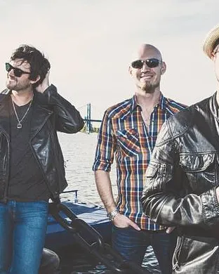 Eli Young Band Reading